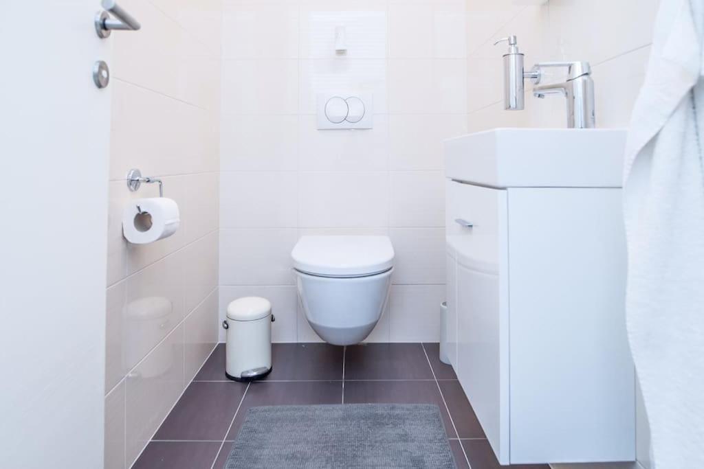 Apartment New! Carpe Diem 1,split-bacvice,free Wi-fi, Parking *