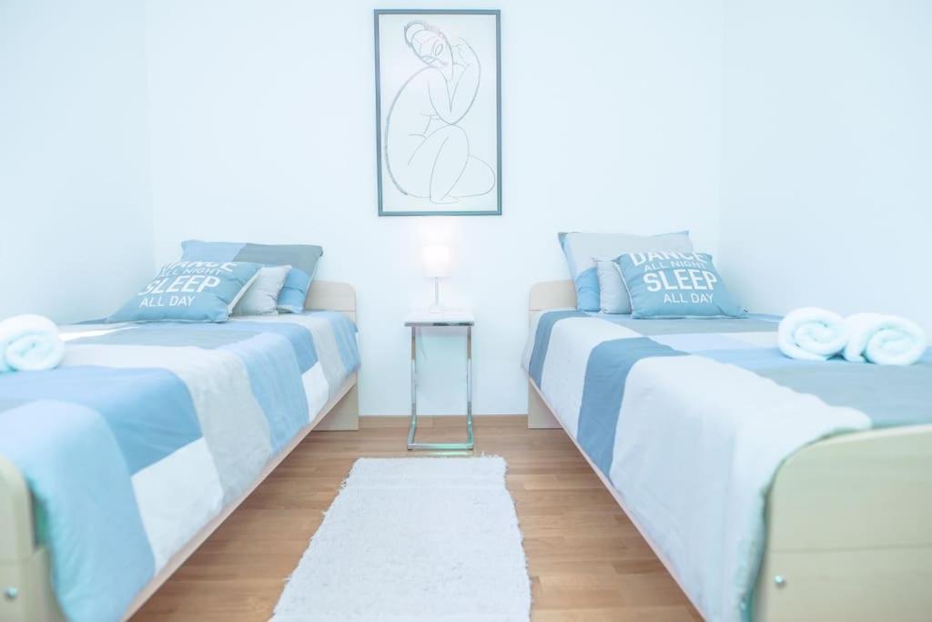 Apartment New! Carpe Diem 1,split-bacvice,free Wi-fi, Parking *